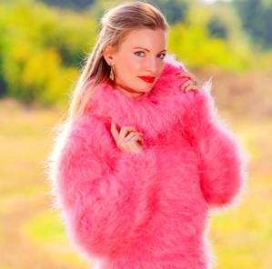 Fuzzy pink mohair sweater dress ready to ship size M-L Fuzzy pink mohair sweater dress ready to ship size M-L